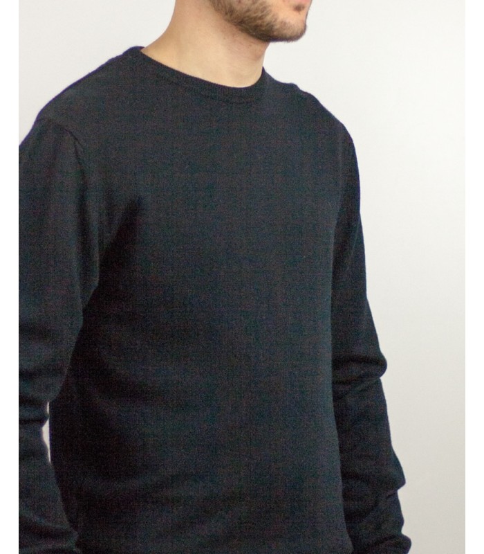 ROUND NECK SWEATER 100% Extrafine wool BLACK